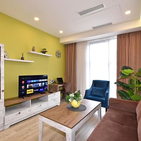 Home4You Apartments On Koghbatsi Yerevan Bagian luar foto
