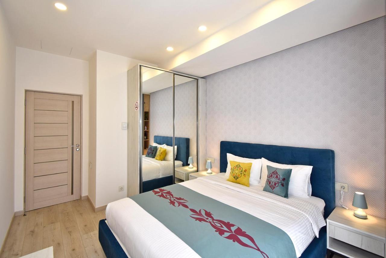 Home4You Apartments On Koghbatsi Yerevan Bagian luar foto
