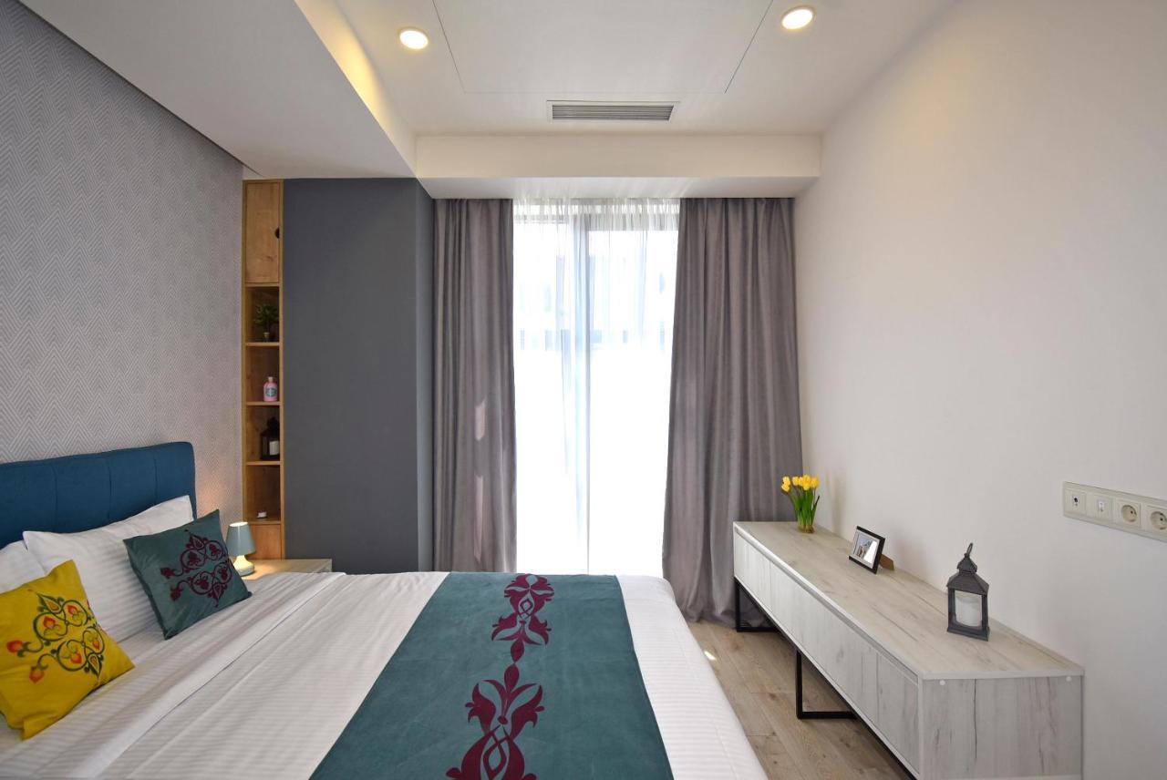Home4You Apartments On Koghbatsi Yerevan Bagian luar foto