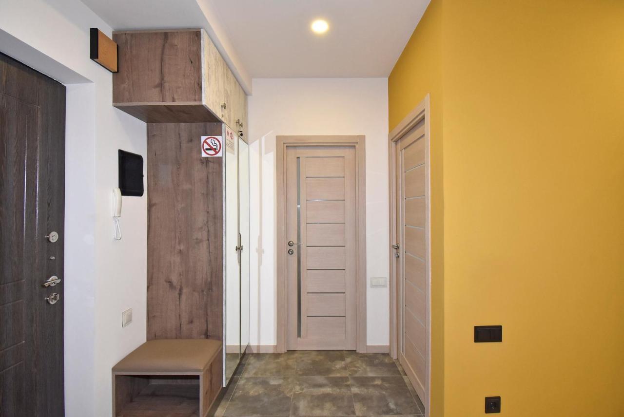 Home4You Apartments On Koghbatsi Yerevan Bagian luar foto