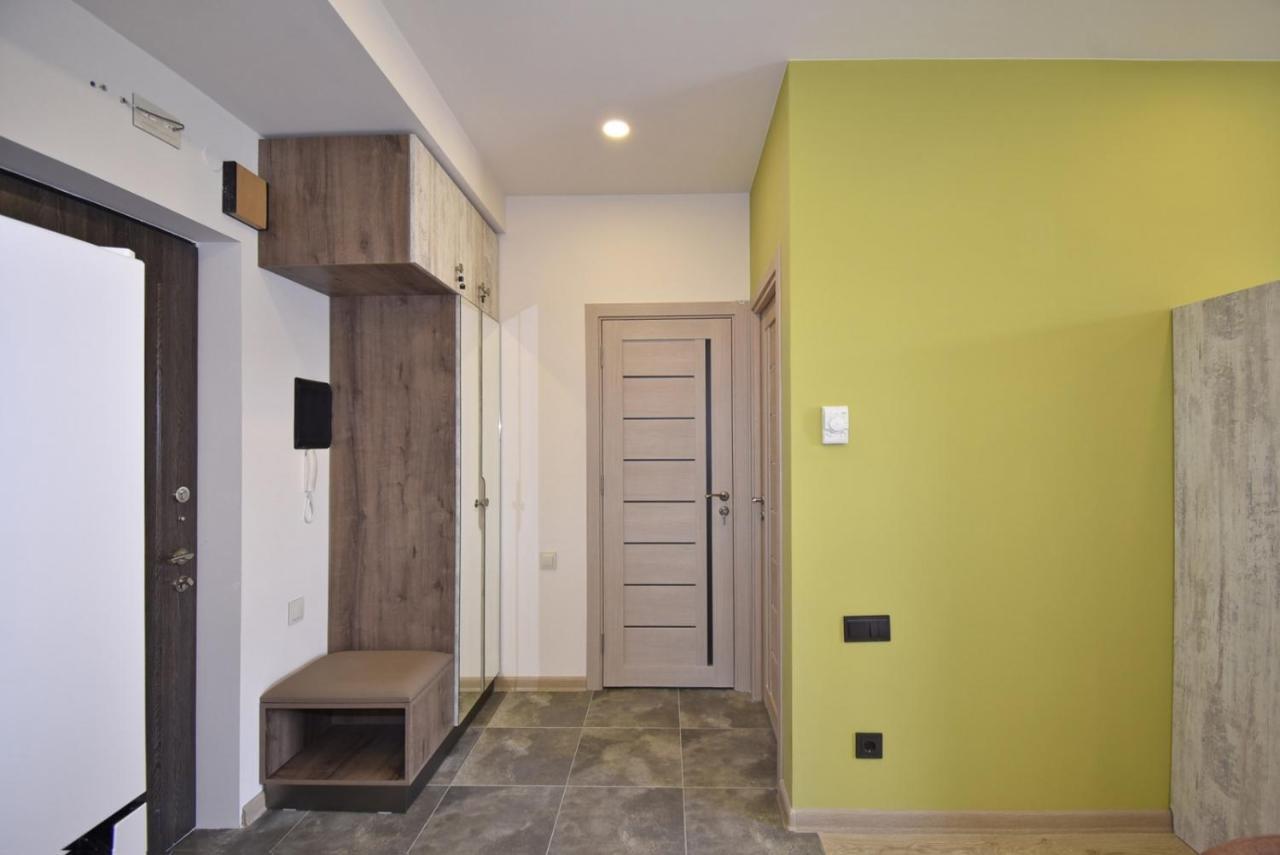 Home4You Apartments On Koghbatsi Yerevan Bagian luar foto